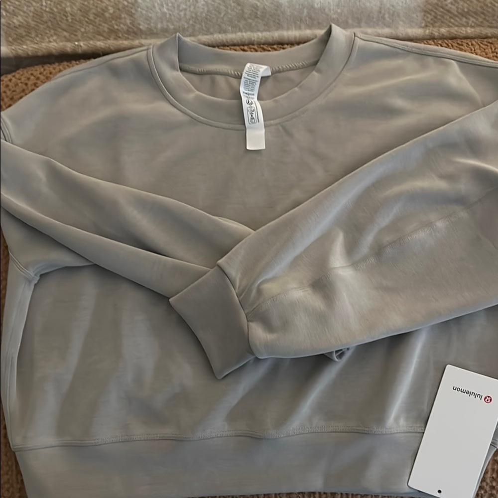 Lululemon perfectly cropped crew softstreme - Picture 2 of 5